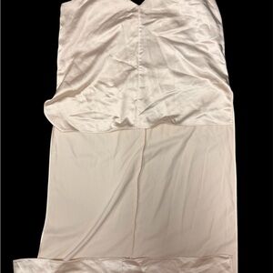 Elegant Satin chamise in Cream